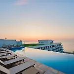 Vanilla Sky In Infinity Pool And * Năvodari