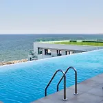Vanilla Sky In Infinity Pool And * Năvodari