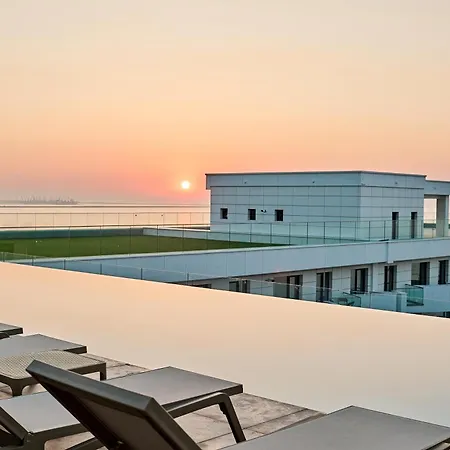 Vanilla Sky - Infinity Pool & Spa Resort * Navodari