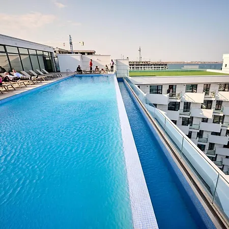 Vanilla Sky In Infinity Pool And Apartmán *