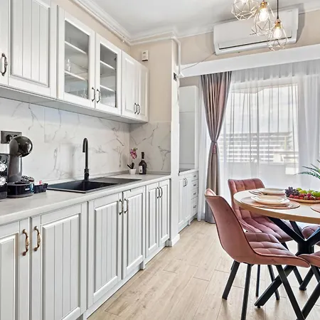 Vanilla Sky - Jacuzzi & Sauna Infinity * Năvodari