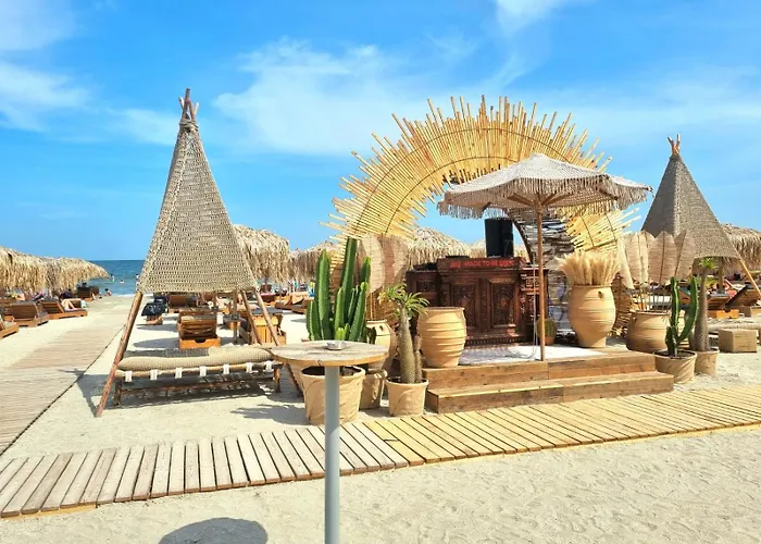 Vanilla Sky - Jacuzzi & Sauna Infinity * Năvodari